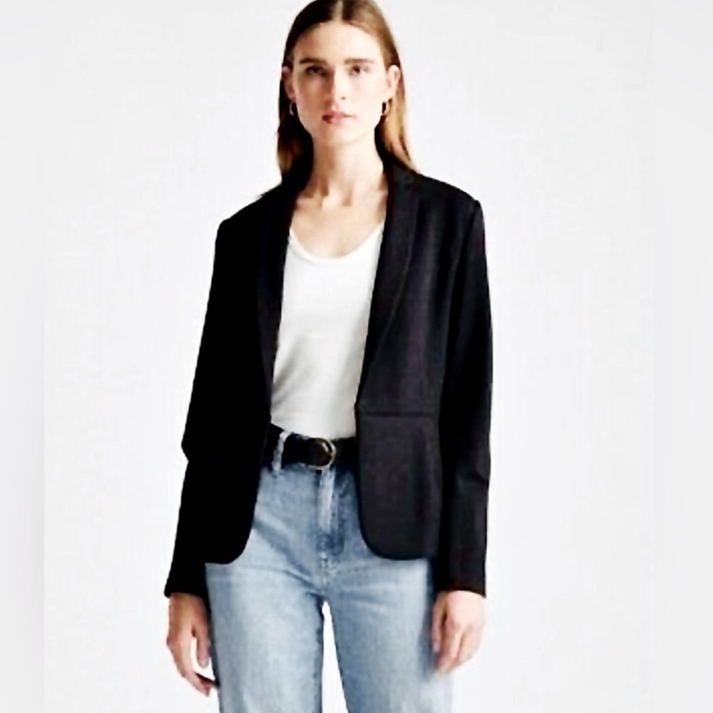 Quince ultra-stretch women’s Ponte Blazer